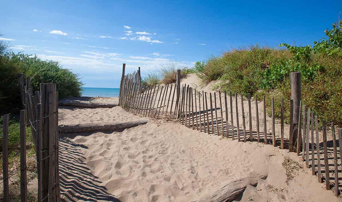 CAMPING EN BORD DE MER