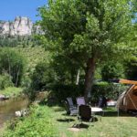 CAMPING EN BORD DE RIVIÈRE