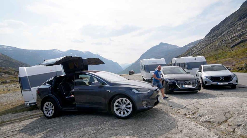 VOITURE ELECTRIQUE ET CARAVANE