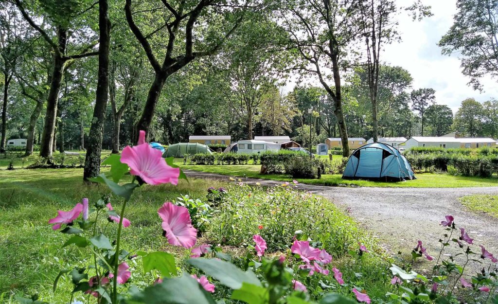 Camping Bretagne le Lac Ô Fées