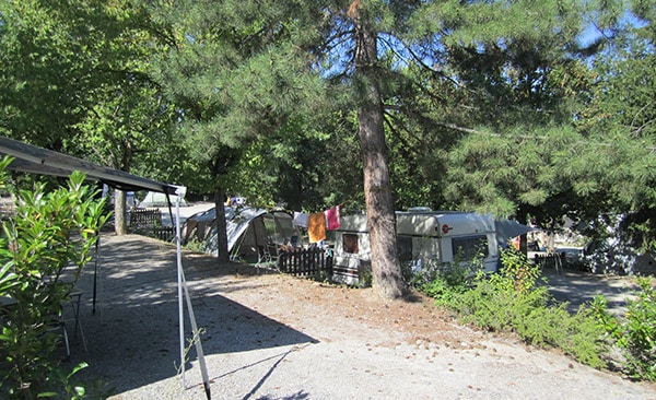 Camping Hautes-Alpes pour caravane le Chêne