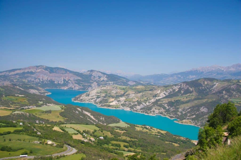 Camping pour caravane Serre-Ponçon