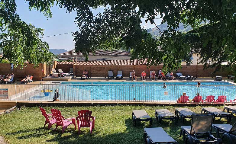 Camping pour caravane en Ardèche