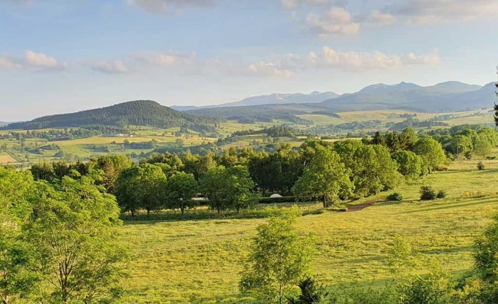 Camping en Auvergne pour caravane les Volcans