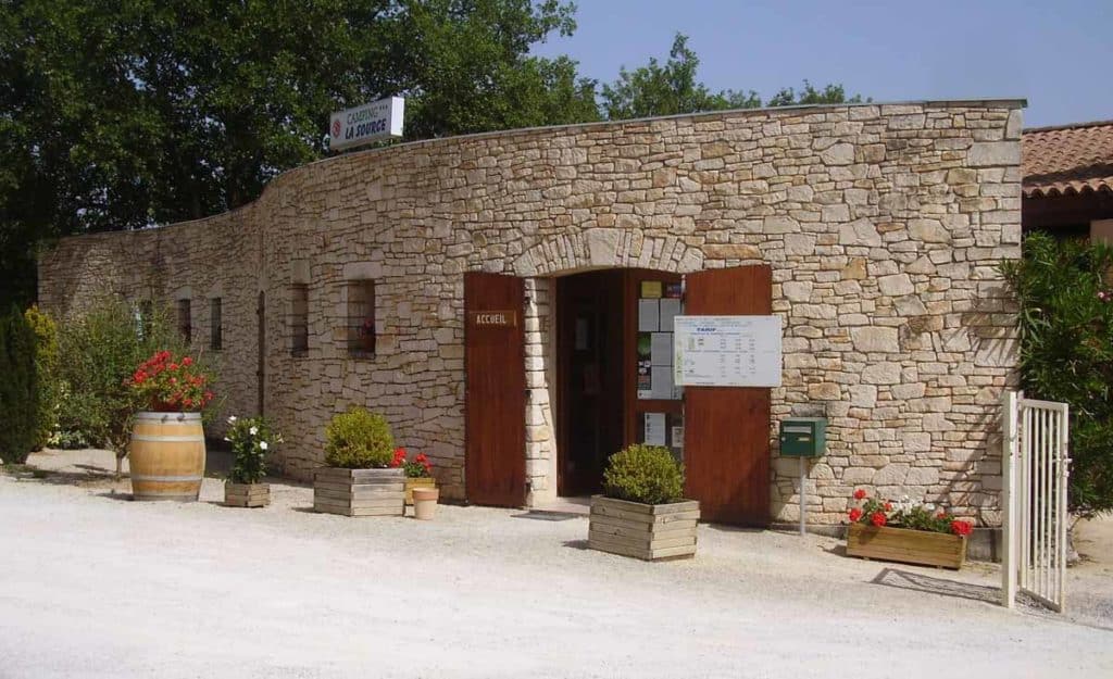 Emplacement de camping en Ardèche à Berrias-et-Casteljau