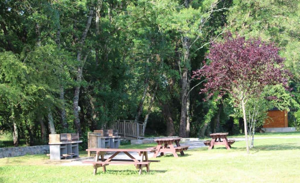 Emplacement de camping en Ardèche à Berrias-et-Casteljau