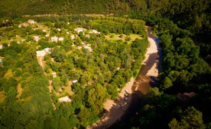 Camping dans le Gard pour tentes et caravanes