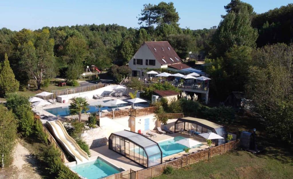 Emplacemen,t de camping en Dordogne Camping les Charmes