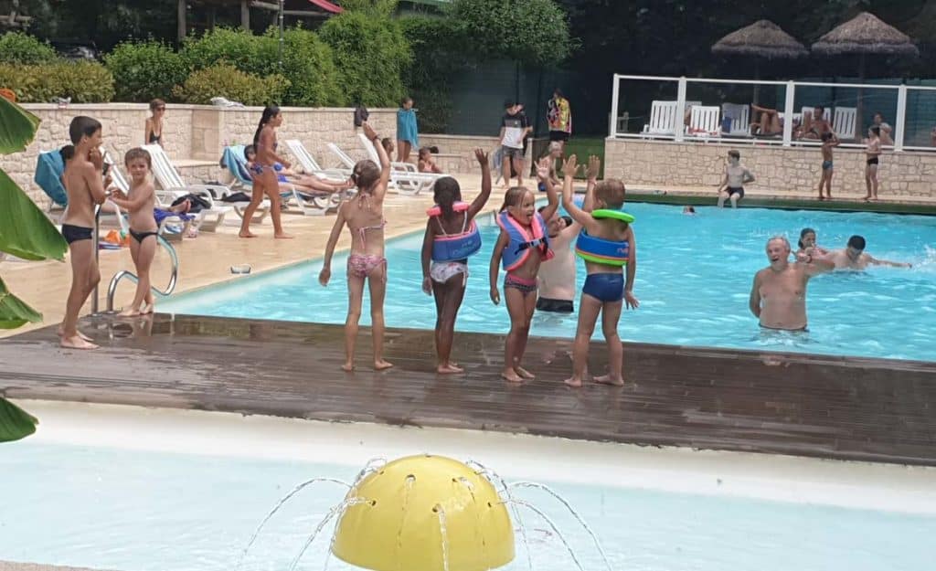 Emplacement de camping dans le Gard