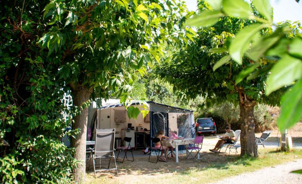 Petit camping à Avignon