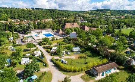 Emplacement de camping dans la Drôme à Hauterives