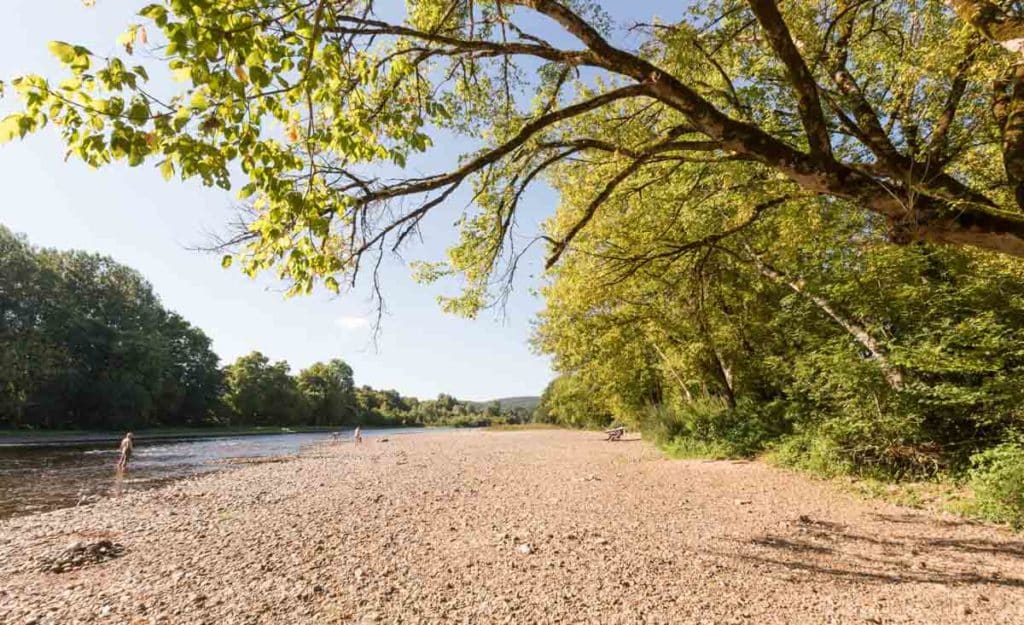 Emplacement de camping dans le Lot - Camping du Port