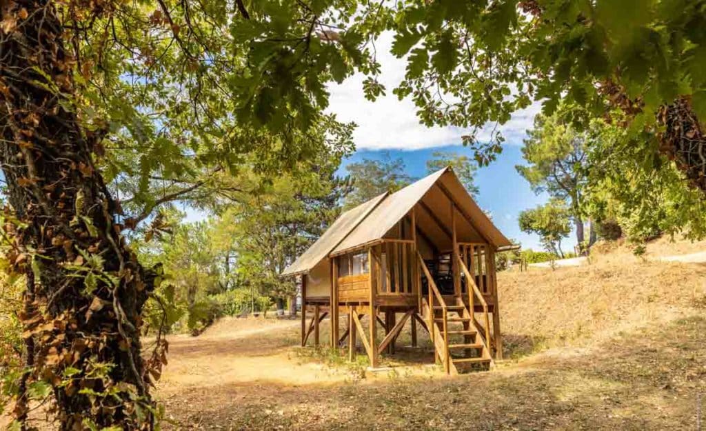 Emplacement de camping dans la Drôme