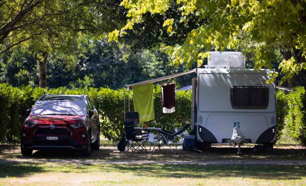 Camping bord de Loir le Lude