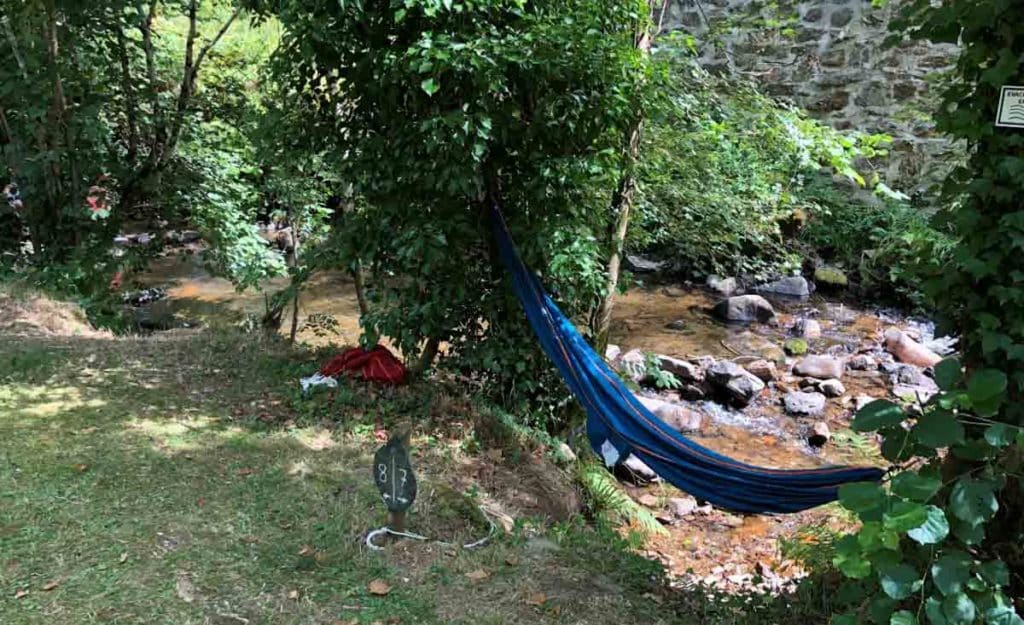 Emplacement de camping dans le Cantal