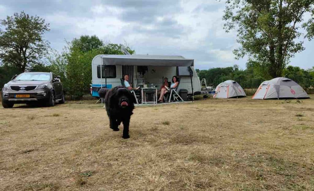 Emplacement de camping dans l'Ain