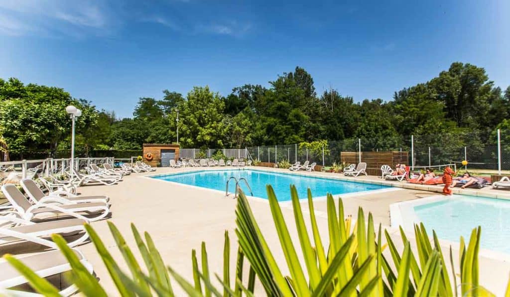 Caming en Ardèche avec PIscine