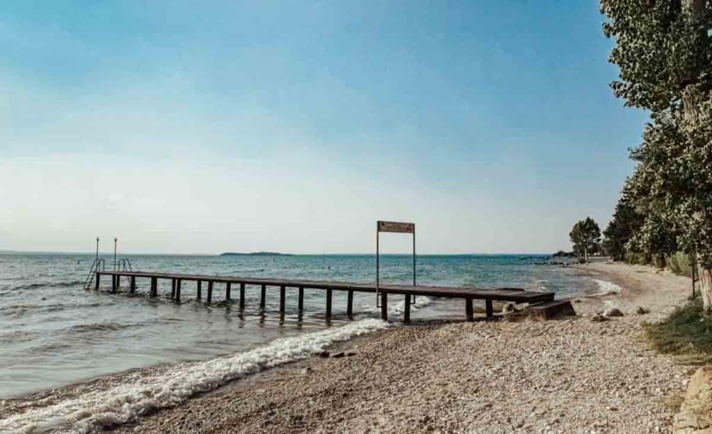 Emplacement de camping sur le lac de Garde