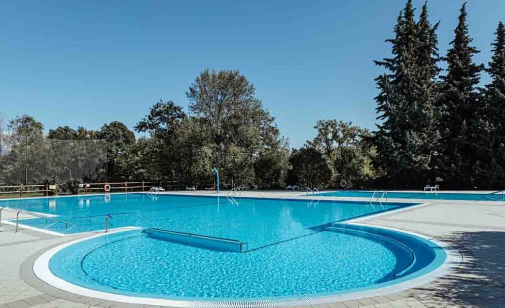 Emplacement de camping sur le lac de Garde