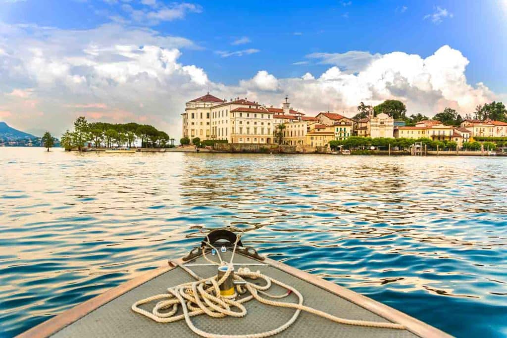 Emplacement de camping sur le lac Majeur en Italie