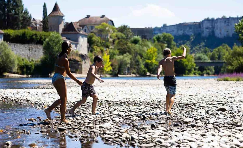 Emplacement de camping dans le Lot à proximité de Rocamadour