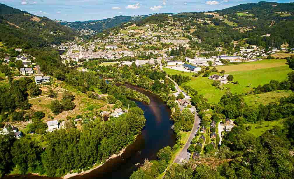 Emplacement de camping en Aveyron à Entraygues