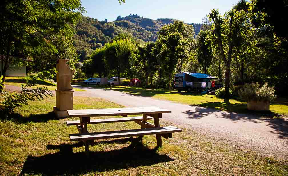 Emplacement de camping en Aveyron à Entraygues