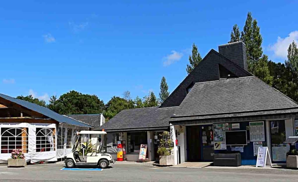 Camping pour caravane dans les Côtes d'Armor