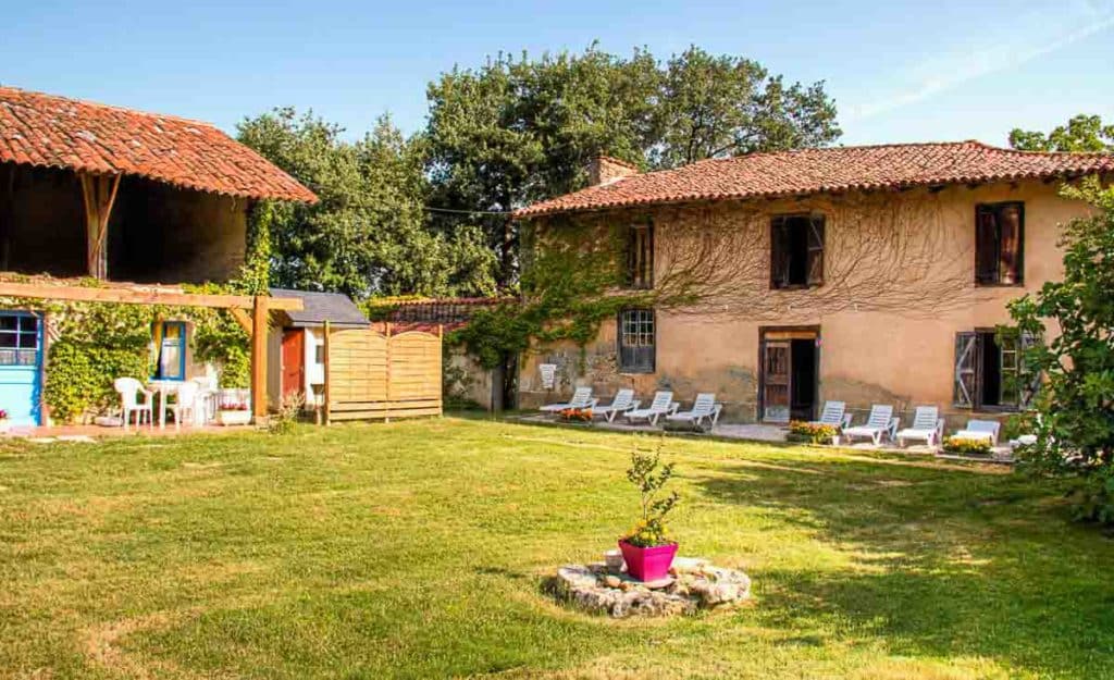 Camping Naturiste l'Eglantière