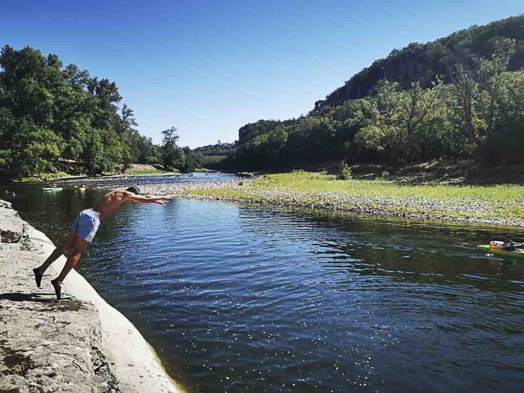 Emplacement de camping en Ardèche Camping le Coin Charmant