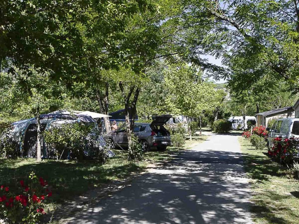 Emplacement de camping en Ardèche à Pradons