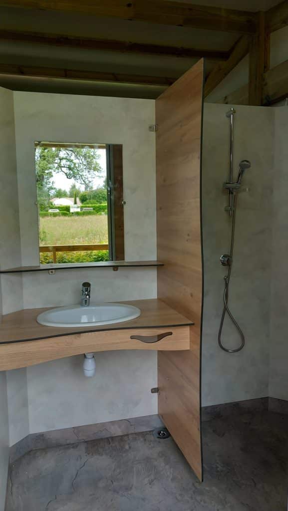 447292154 965948402025604 5448040083629207766 n 577x1024 1