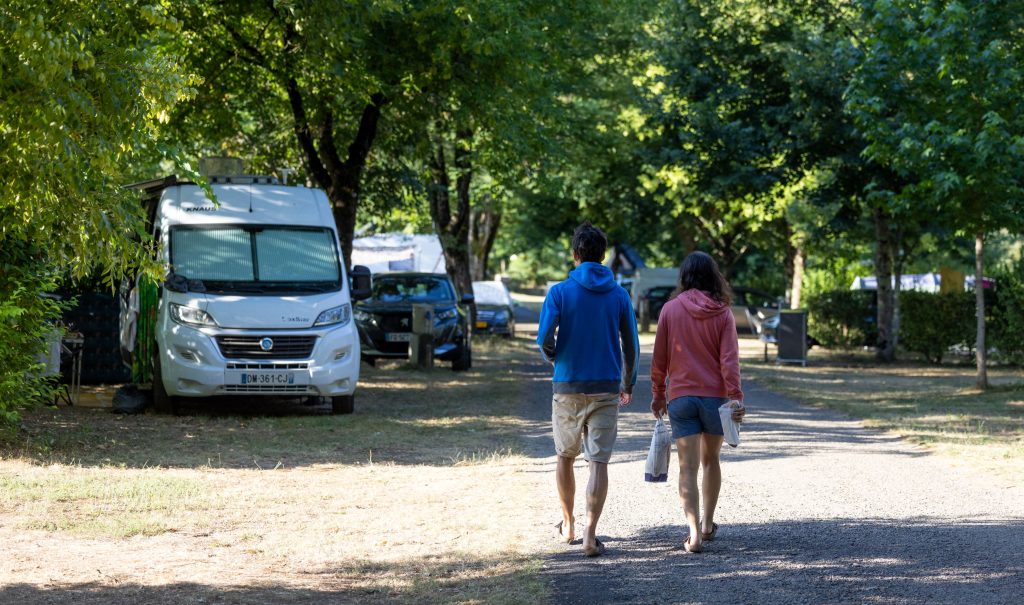 2025 CampingQualite ValdeSaures T Lambelin 13 pieton camping car 1024x605