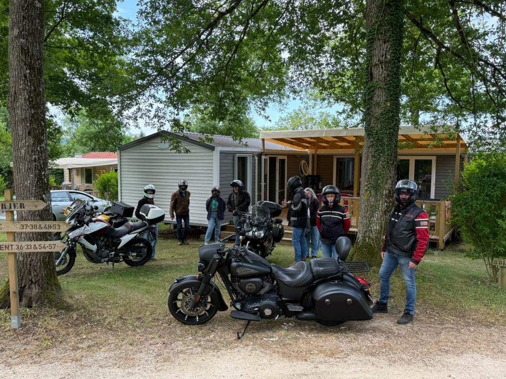 RELAIS MOTARD : accueil spécial motos RELAIS MOTARD : accueil spécial motos