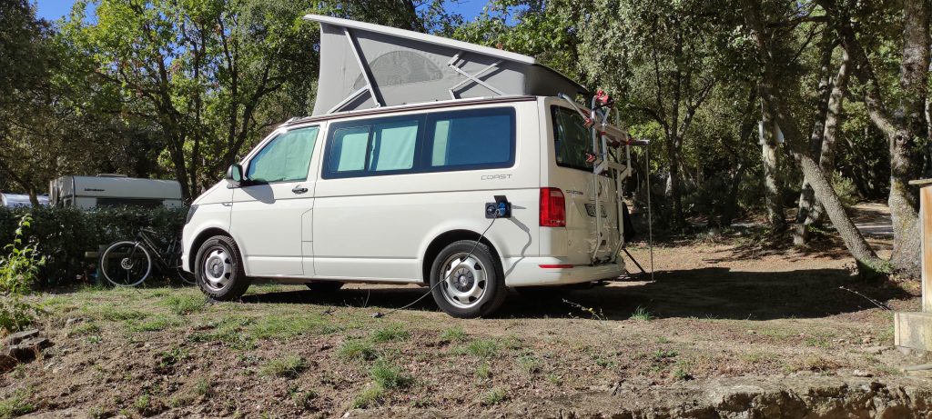 van lit sur toit emplacement 19 1024x461