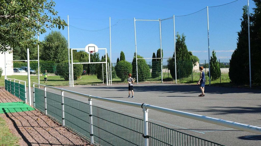 terrain multisport Les bois du Bardelet 1024x576